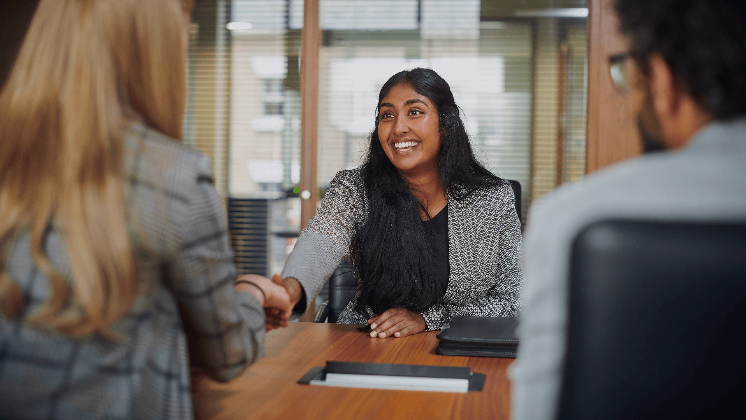 Job Hugging: Why Kiwis Are Staying Put, and What Would Change Their Mind